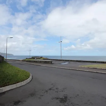Semesterbostad Holiday Rua Da Beira Mar Ponta Delgada