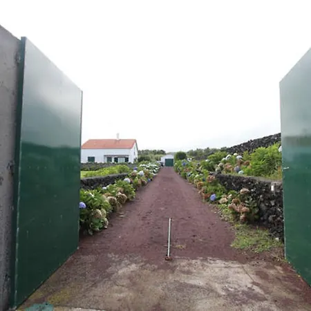 Holiday Rua Da Beira Mar *