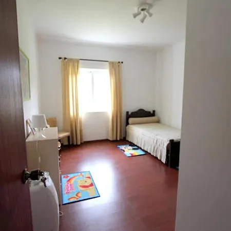 Semesterbostad Holiday Rua Da Beira Mar